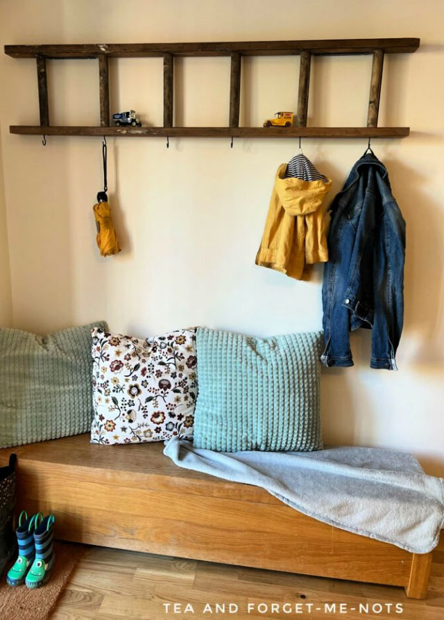 25 Free DIY Coat Rack Plans (How to Make a Coat Rack) DIY Cozy Home