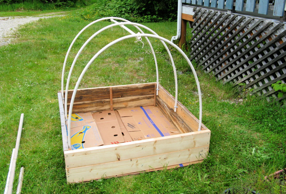 Easy Cold Frame 25 Free DIY Cold Frame Plans for Gardening - DIY Cozy Home